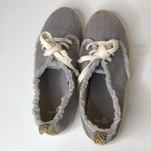 Sanuk Sneakers Women’s Size 7 Fabric Sneakers Gray Lace Up Raw Trim Casual Comfy - Picture 5 of 10